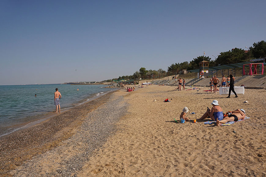 ЮБК или Западный Крым: пляж в Песчаном 