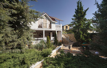 Бронирование отдыха 2022 в гостевом доме «Кипарис» открыто 